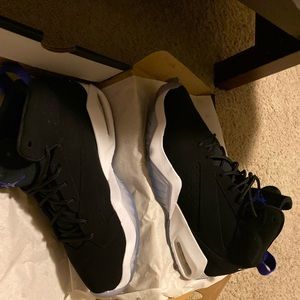 Jordan’s lift offs shoes men’s/women’s